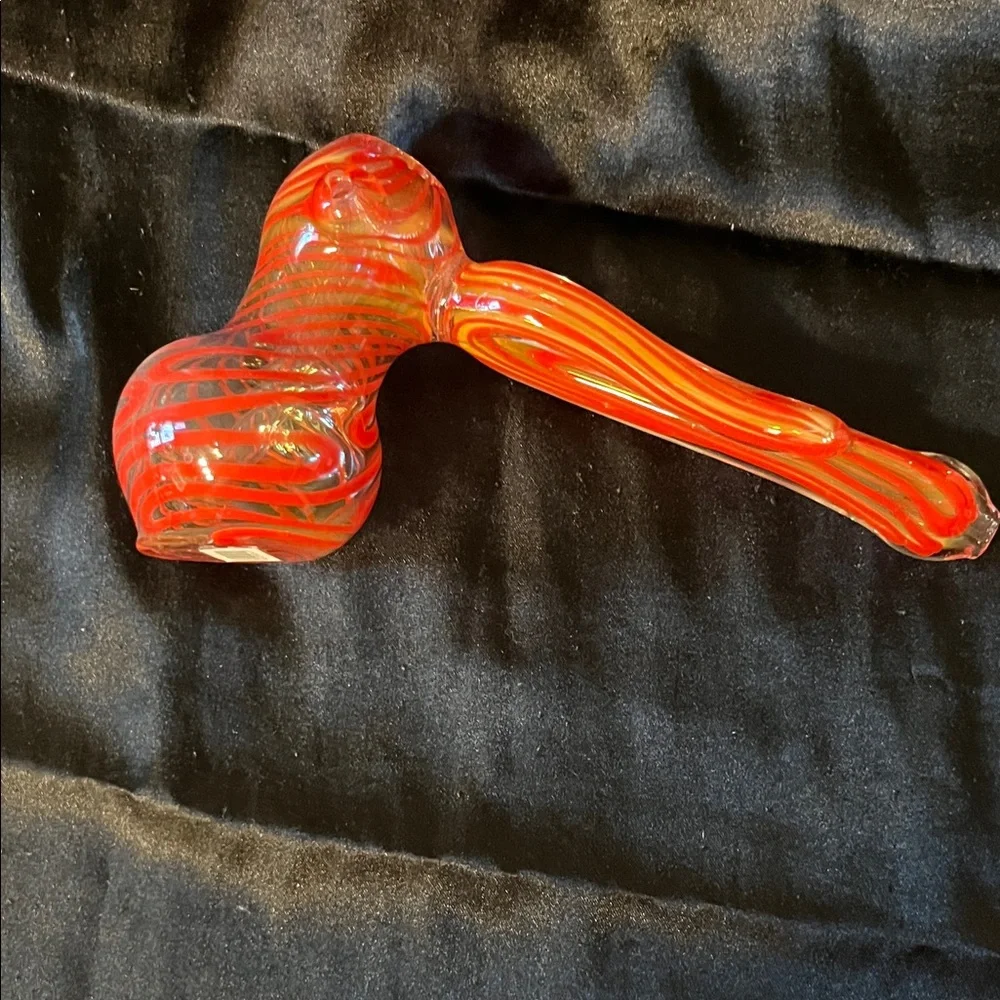 Vibrant Red Glass Accessory - Picture 3 of 7
